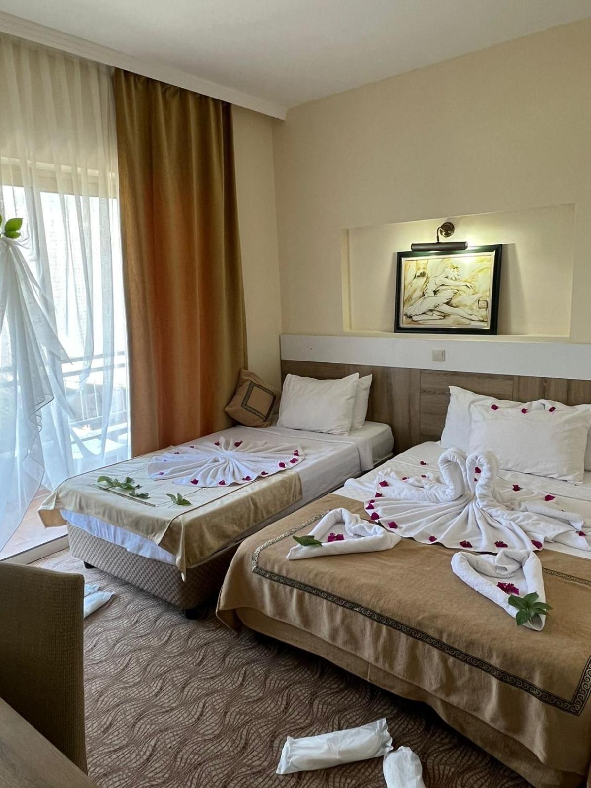 Rk Magic Dream Hotel 凯梅尔 外观 照片